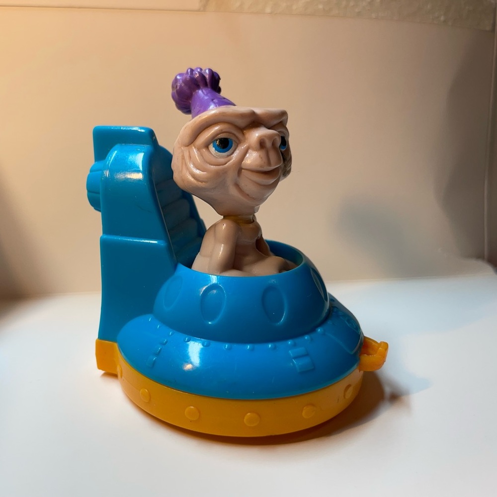1994 ET McDonald’s figure
